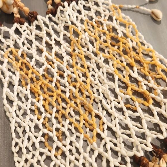 Womens beachy bohemian shell bag. - Picture 4 of 13